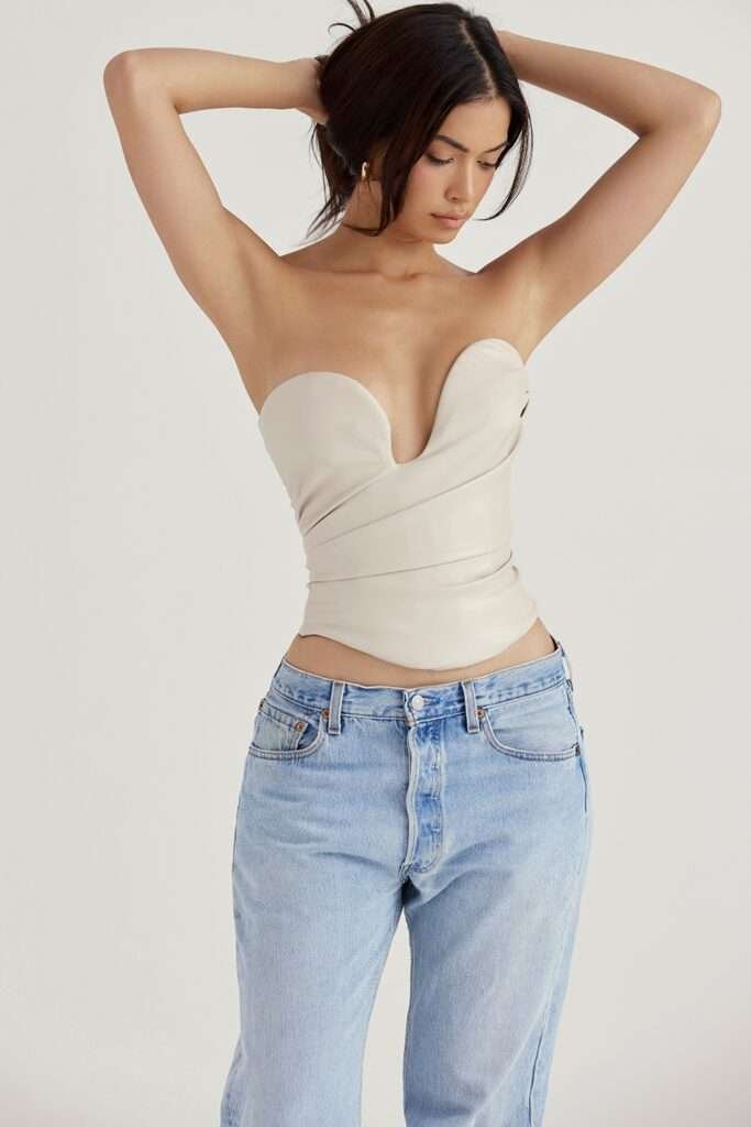 Faux leather corset
faux leather corset,faux leather bustier top,faux leather bustier,pleather corset top,pleather crop top,leatherette corset