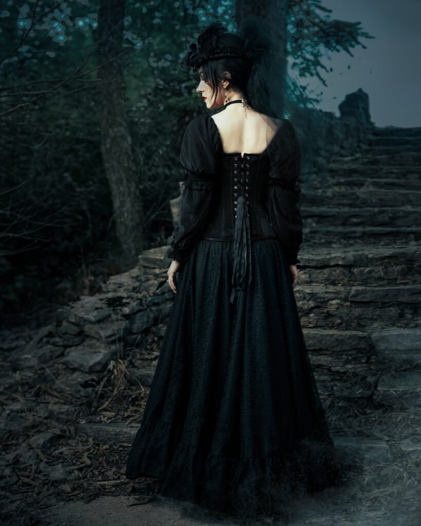 Victorian Gothic Witch Halloween Corset Vampire Costume